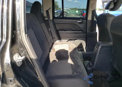 2015 Jeep Patriot Sport z USA, uszkodzony, nr VIN 1C4NJPBA5FD107757